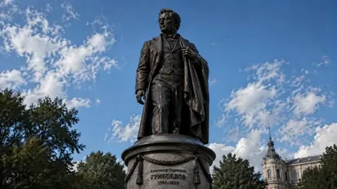 is the locked visual reference — the full monument…