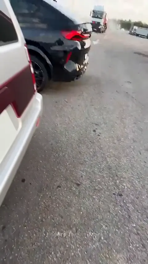 Замени персонажей в исходном мем-видео по загруженным…