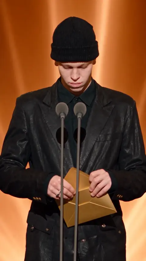 [REFERENCES] @image1 — the young man (Gayka) exactly as in this film…