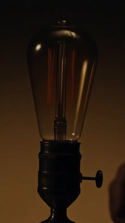 [GOAL] Generate the opening night of a new worldwide film…